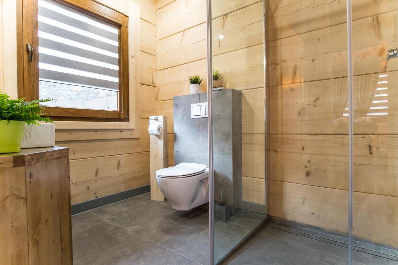 Domek & Apartament Na Ogrodzie Suche Bagian luar foto
