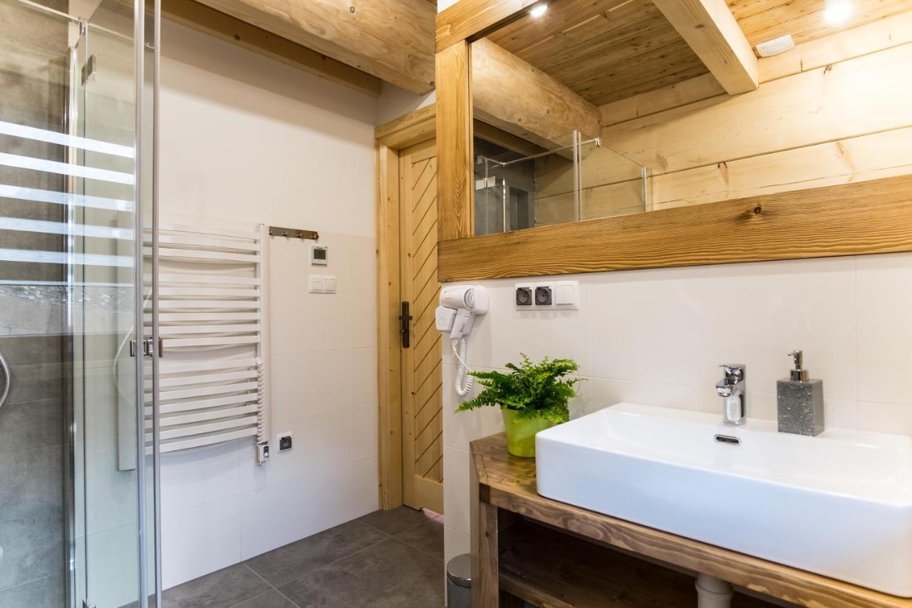 Domek & Apartament Na Ogrodzie Suche Bagian luar foto