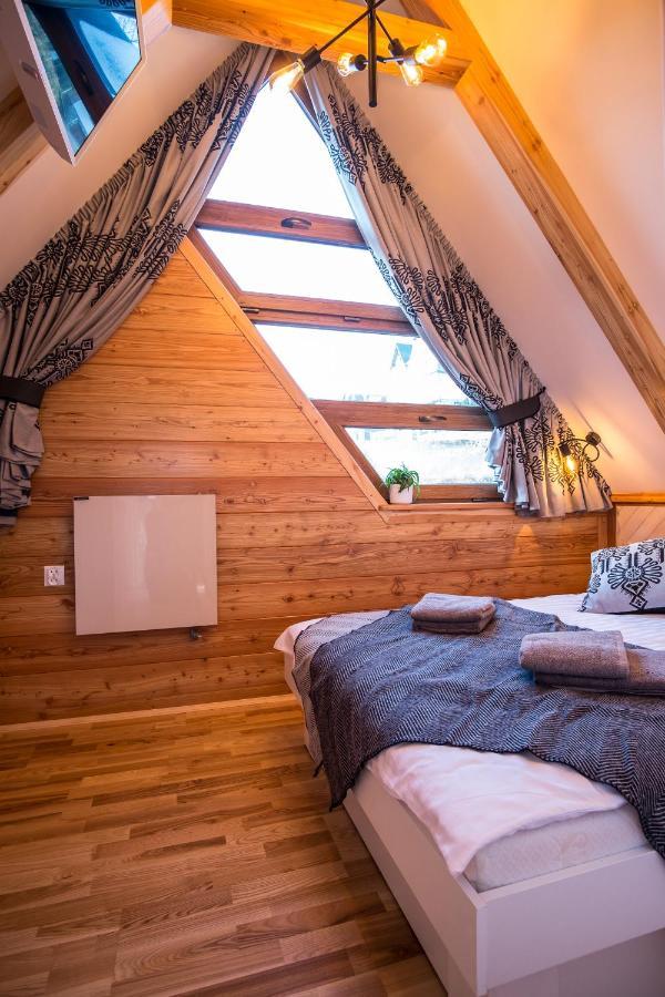 Domek & Apartament Na Ogrodzie Suche Bagian luar foto